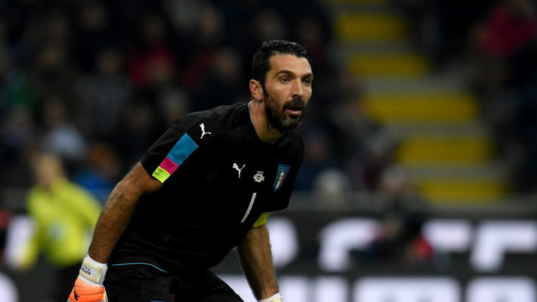 Buffon thyen rekordin e Casillas