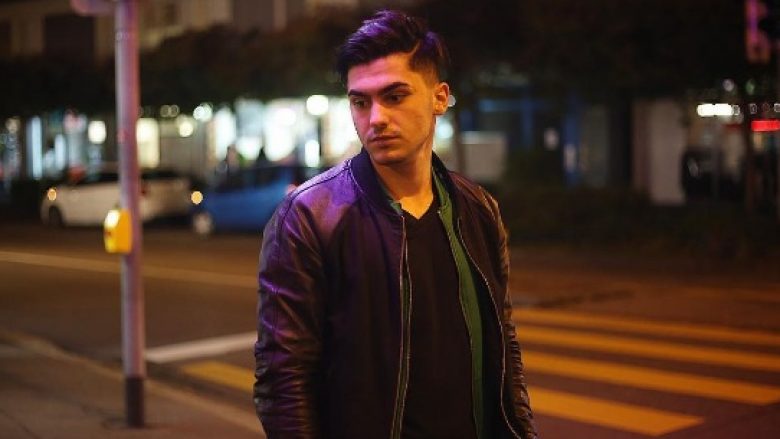 Butrint Imeri brenda vitit edhe me tre këngë të reja (Video)