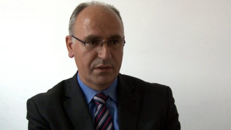 Deputeti Zogaj: Seanca e jashtëzakonshme për Astrit Deharin do të thellonte hendekun mes deputetëve dhe opinionit
