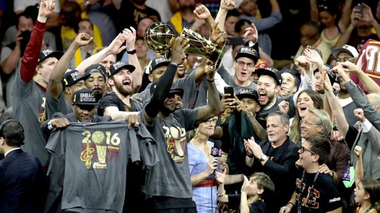 Unitedi jep pagat më të larta në futboll, por në botën e sportit dominon Cleveland Cavaliers