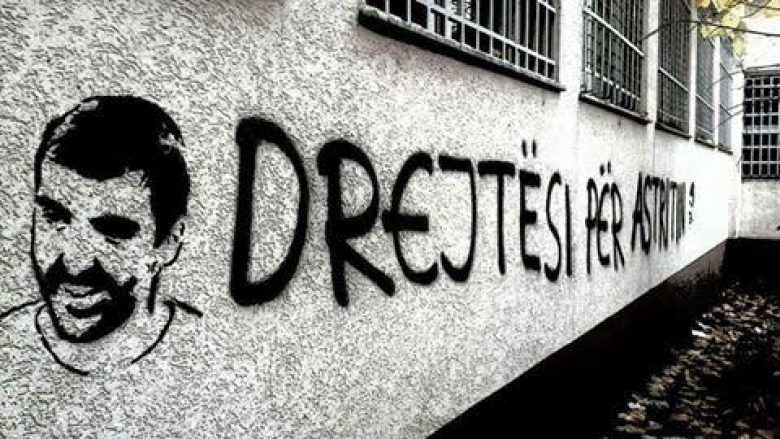Vetëvendosje: Policia arrestoi aktivistët në aksionin ‘Drejtësi për Astritin’