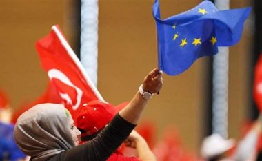 Rezoluta e PE-së për Turqinë vë në siklet Ballkanin