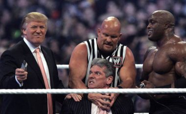 Flokët janë emblemë e Trumpit, por mund t’i humbte ato në duelin e famshëm të WWE (Video)