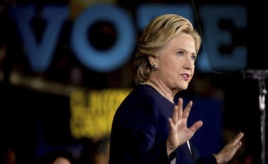 Televizioni amerikan i kërkon falje Hillary Clinton