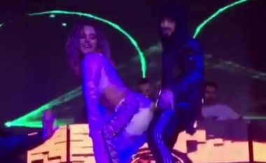 Genta Ismajli me skena hot në koncert (Video)