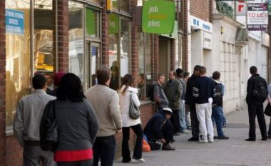 Papunësia në Britani në 4.8%