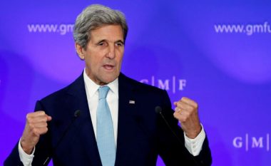 Sekretari Kerry uron Shqipërinë me rastin e Ditës së Pavarësisë