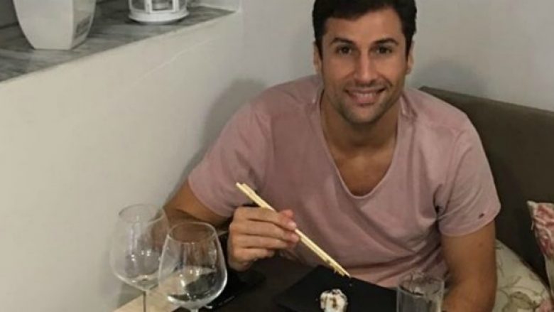 Çfarë feston Lorik Cana në Stamboll? (Foto)