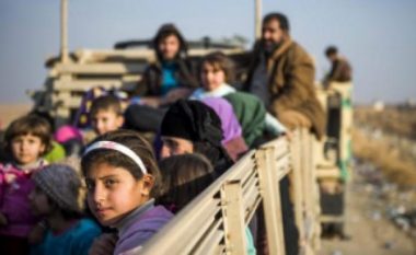Rreth 68 mijë persona të zhvendosur nga ofensiva në Mosul