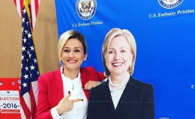 Tuna e Mimoza Kusari-Lila bëjnë thirrje të votohet për Clintonin (Foto)