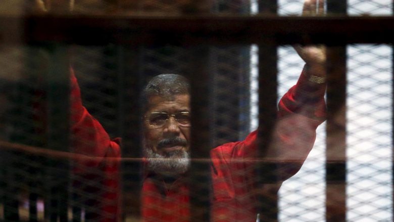 Anulohet dënimi me vdekje për ish-presidentin Morsi
