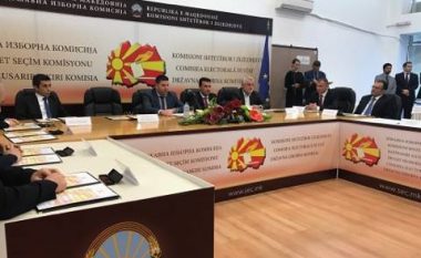 Koalicionet dhe partitë politike në Maqedoni nënshkruan kodin për zgjedhje fer dhe demokratike
