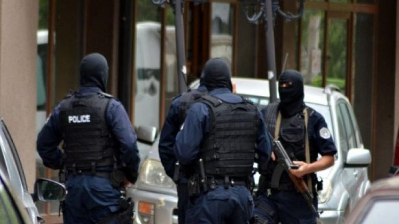 Dy të akuzuar për terrorizëm, bashkëpunojnë me Policinë e Kosovën: Tregojnë detajet e planit për sulm gjatë ndeshjes Shqipëri-Izrael