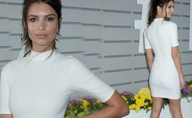 Emily Ratajkowski thjeshtë mahnitëse në fustan të bardhë (Foto)