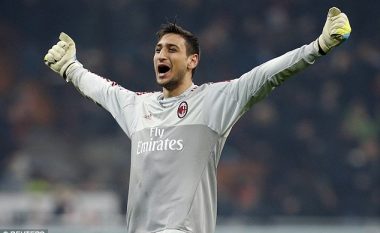 Milan nxjerr në shitje për bamirësi fanellat e tre lojtarëve të derbit me Interin (Foto)