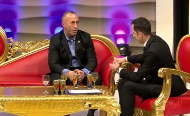 Ramush Haradinaj i dëgjon me ëndje këta këngëtarë të huaj (Video)