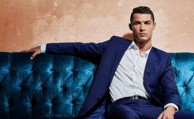 Ronaldo paralajmëron lansimin e parfumit të ri (Foto)