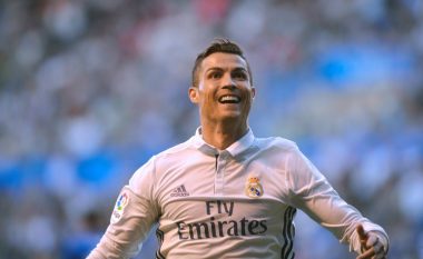 Ronaldo thyen heshtjen dhe flet për ‘Topin e Artë’