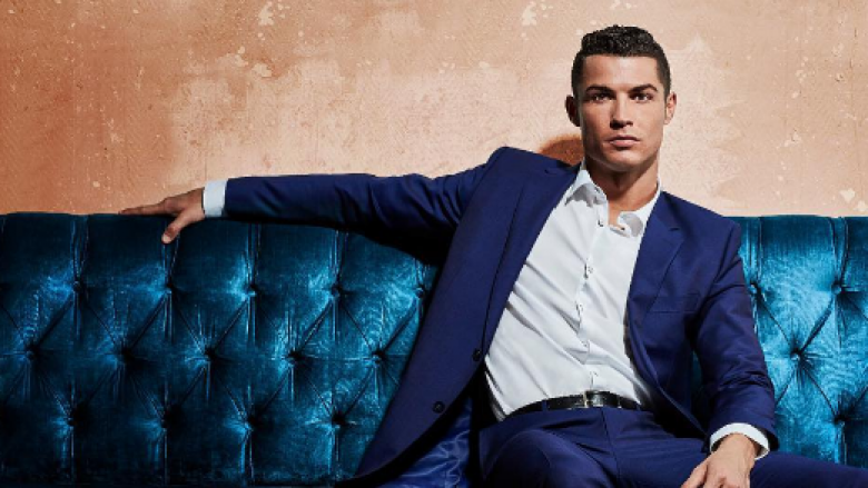 Ronaldo paralajmëron lansimin e parfumit të ri (Foto)