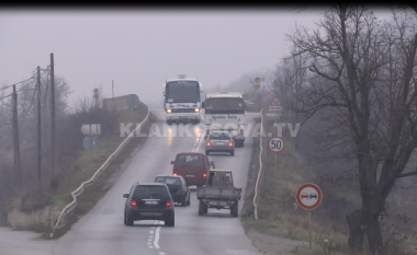 Rrëmbehet nga autobusi, rrugës për në Podujevë (Video)