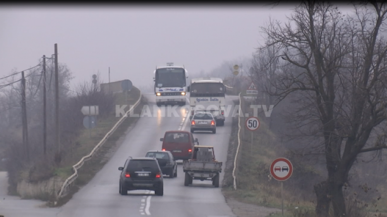 Rrëmbehet nga autobusi, rrugës për në Podujevë (Video)