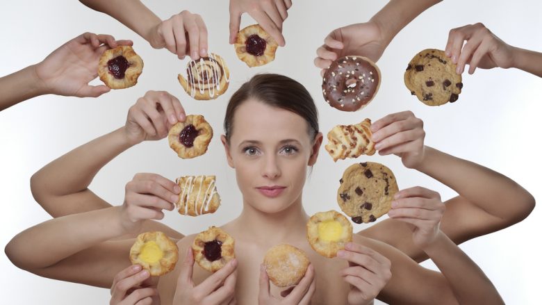 A e dini për ç’shkak femrat kanë apetit të shtuar para ciklit të tyre?