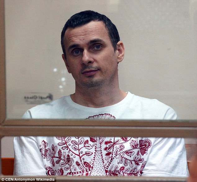 Regjisori Oleg Sentsov, i burgosur në vitin 2015 nga Gjykata e Rusisë për shkaqe politike të pasqyruar në një prej filmave të tij.