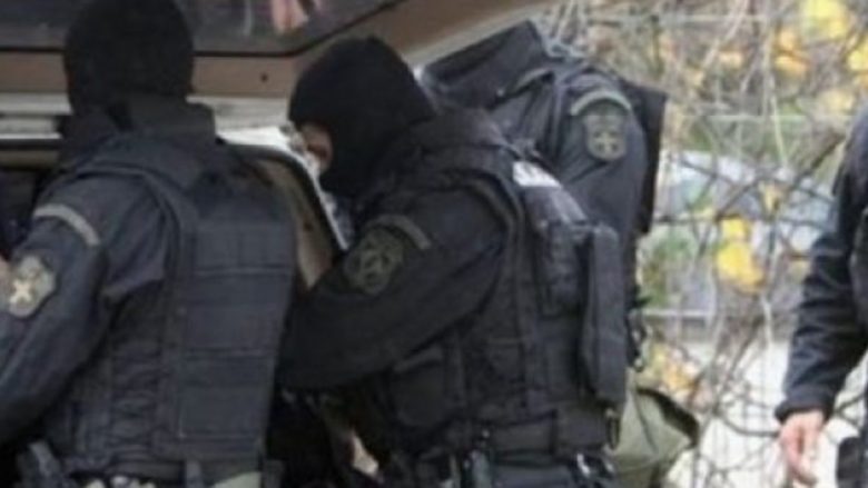 Trafikanti i drogës hap zjarr ndaj policisë kufitare greke