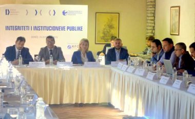 Debatohet për integritetin e institucioneve publike në Kosovë