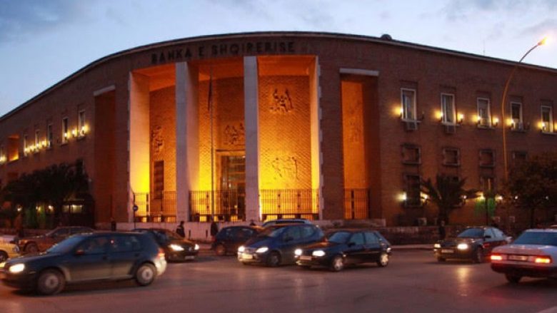 Banka e Shqipërisë: Kreditë e ‘fshira’ arrijnë në 6.3 miliardë lekë