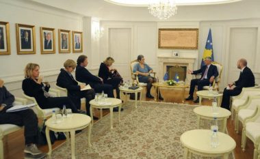 Thaçi priti eurodeputeten Lunaçek: BE-ja s’duhet të vonohet me Kosovën