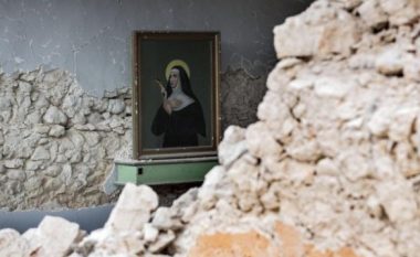 Vatikani dënon komentet se tërmetet në Itali janë “ndëshkimi i Zotit”