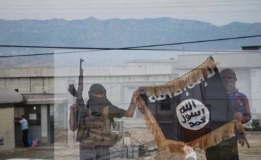 ISIS mbërrin në Shqipëri, piktura që tmerroi të burgosurit në Vaqar (Foto)