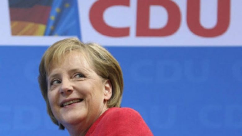 Merkel rizgjidhet në krye të CDU-së