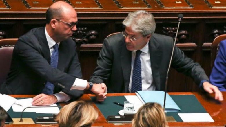 Deputetët italianë i japin besimin qeverisë së re