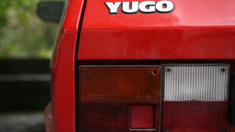 Ju kujtohet Yugo, shpallet si vetura më e keqe që ndonjëherë është prodhuar (Video)