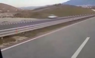 Vozitje në anën e kundërt në autostradën ‘Ibrahim Rugova’ (Video)