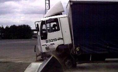 A mund të ndalohet një sulm me kamion? (Foto)