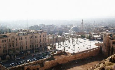 Hija e pikëlluar e qytetit të lashtë të Aleppos: Katër vite më parë ishte parajsa në Tokë, kurse sot rrënoja, gjak dhe pluhur (Foto/Video)