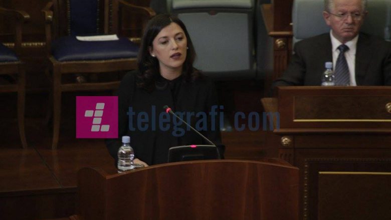 Albulena Haxhiu: Të ndërpriten hetimet në rastin Dehari