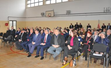Shënohet 75-vjetori i gjimnazit “Sami Frashëri”