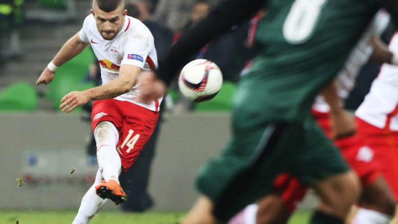 Berisha shënon një super gol dhe feston duke rënë në sexhde (Video)