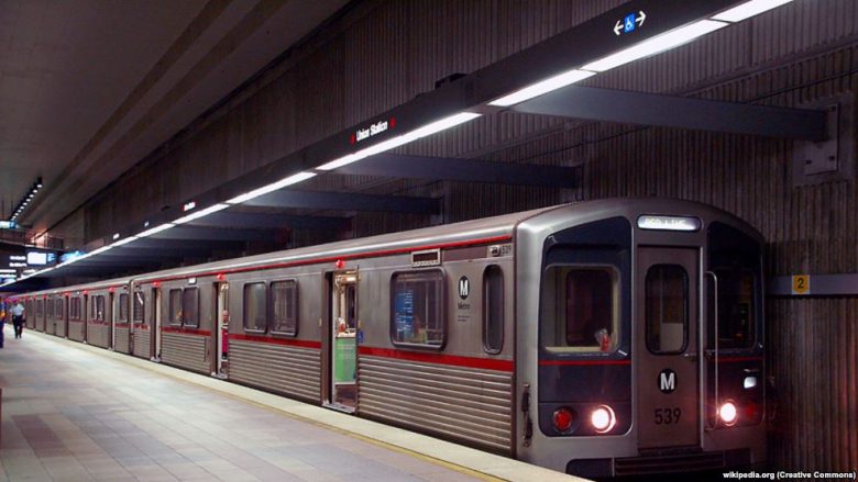LA: Kërcënuesi thotë do e sulmojë metronë më 6 dhjetor