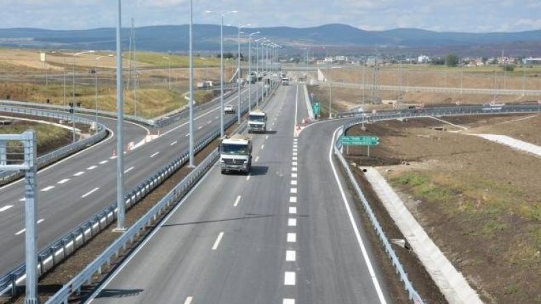 Nesër lëshohen 20 kilometrat e para të Autostradës Prishtinë – Shkup
