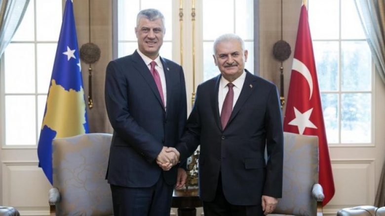 Thaçi takohet me kryeministrin e Turqisë