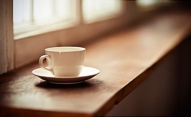 Kafja apo çaji: Cila është më e shëndetshme