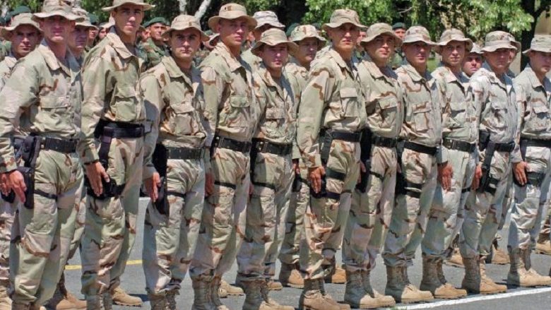 Ushtarët e Maqedonisë së Veriut më uniformat të reja