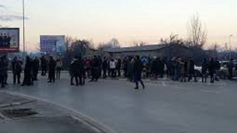 Vazhdon të mbetet i bllokuar aksi rrugor Resnjë-Prilep