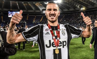 Zyrtare: Bonucci rinovon me Juventusin