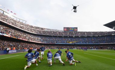 Barça lë pas dore tifozët e Realit në Camp Nou, madrilenëve do t’u duhen dylbi për të shikuar takimin (Foto)